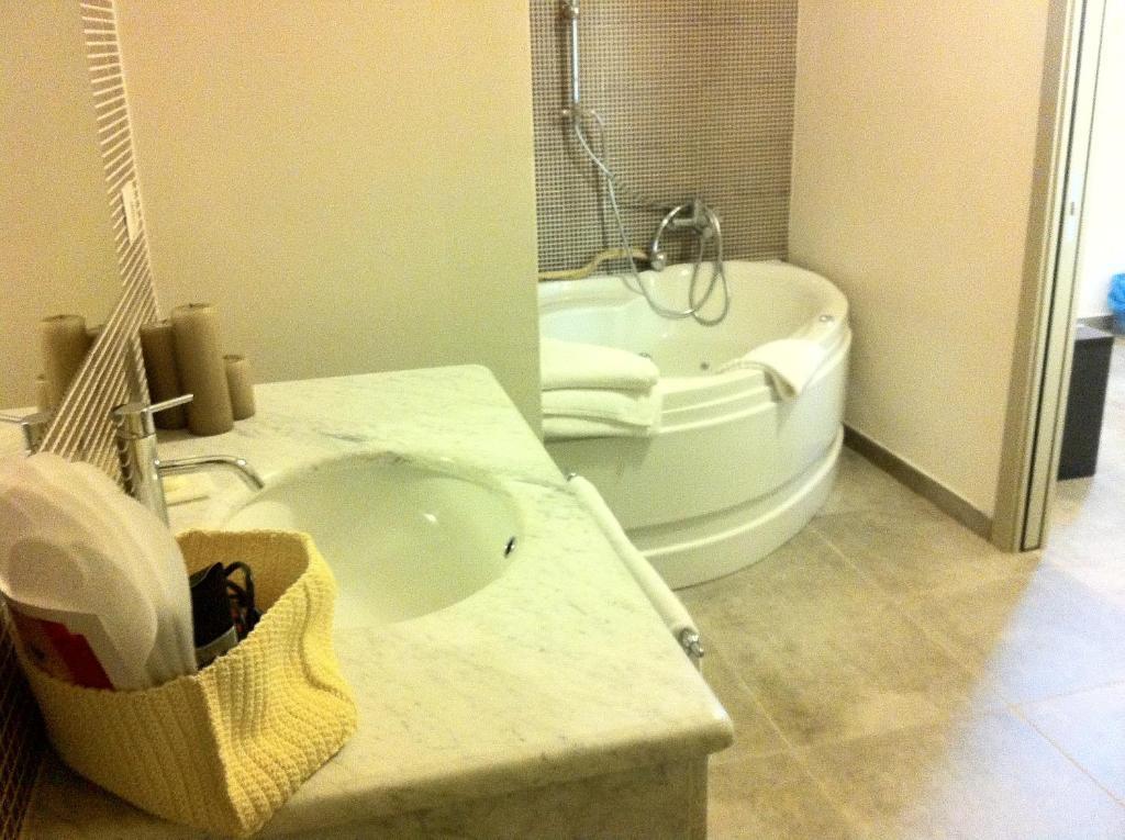 Bcomfort Hotell Cagliari Rom bilde